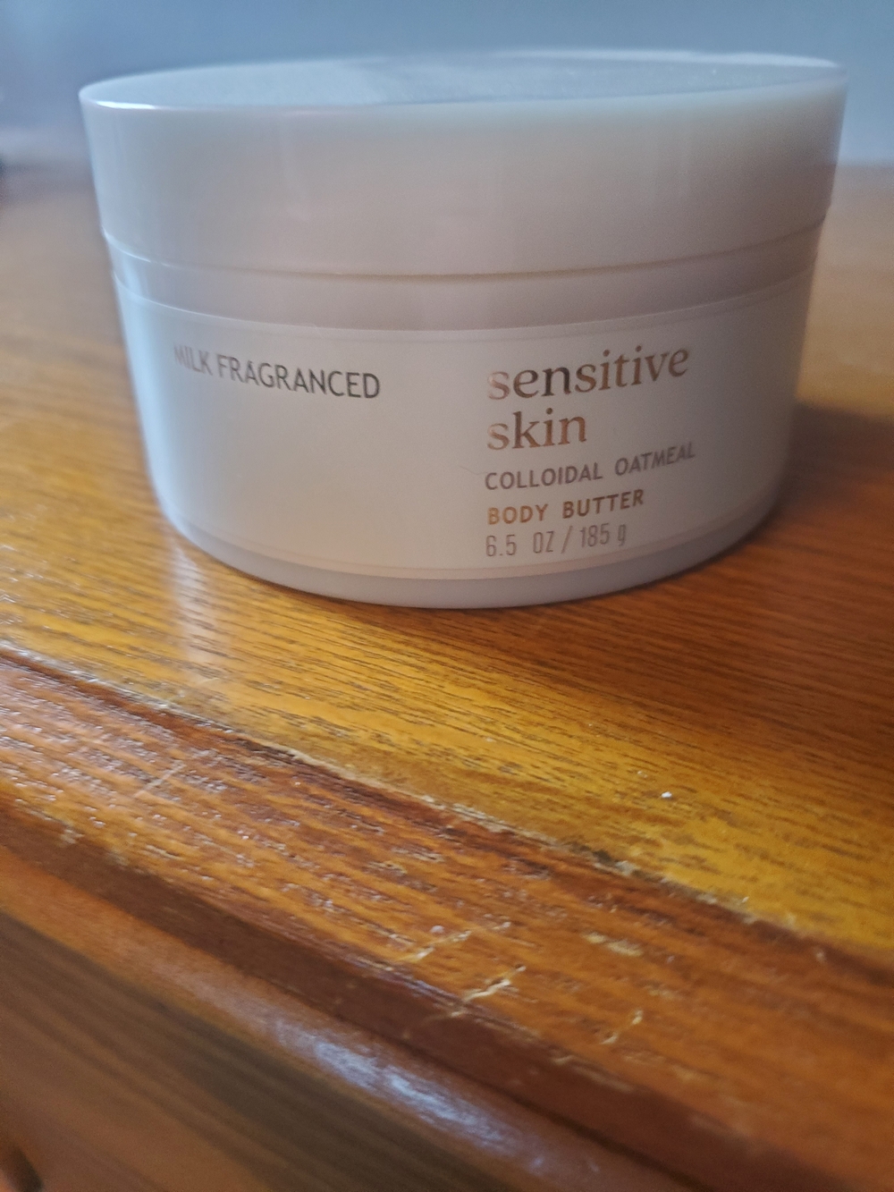 Bath & Body Works Sensitive Skin Colloidal Oatmeal Body Butter - White